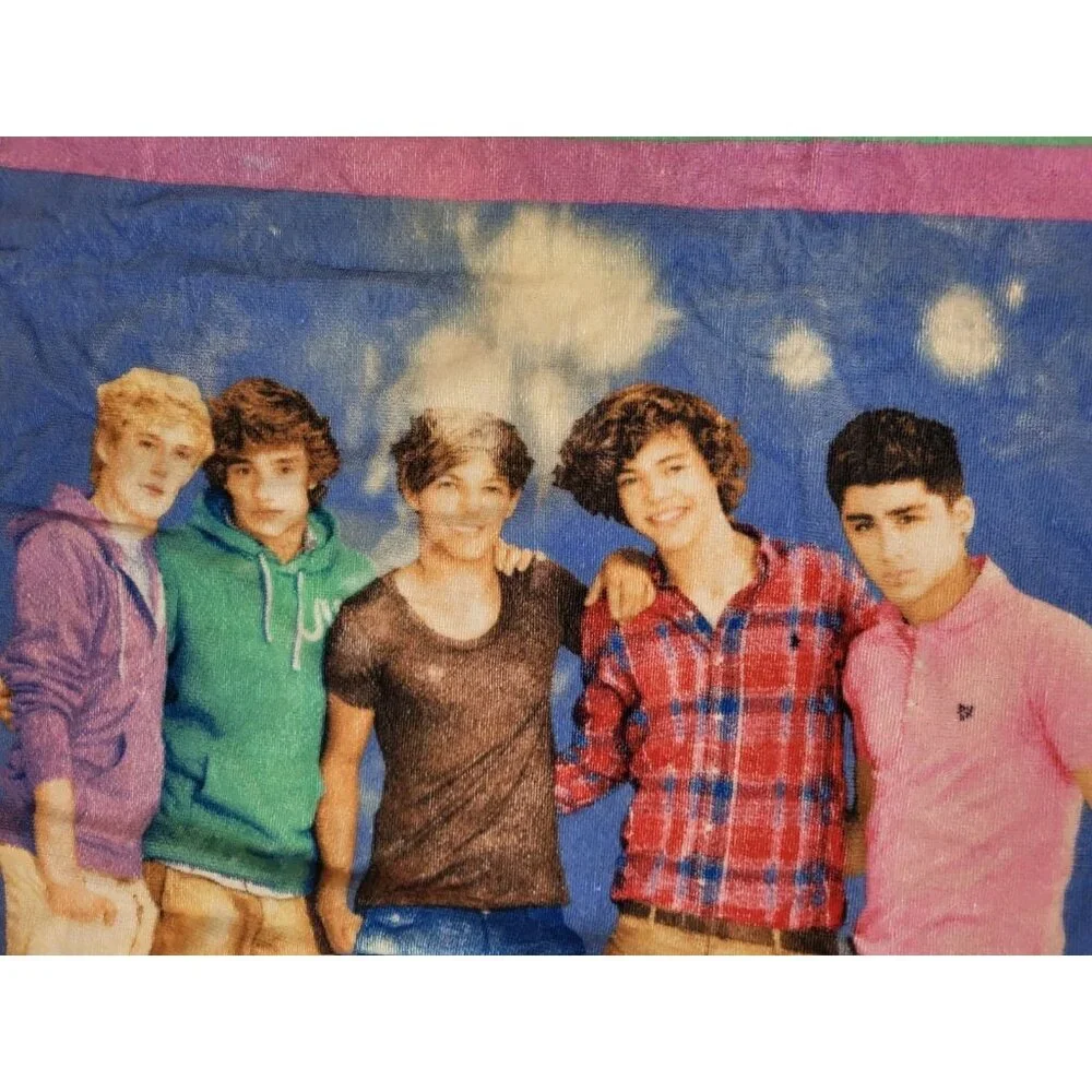 2012 1‎ Direction Beach Towel Read Flaw